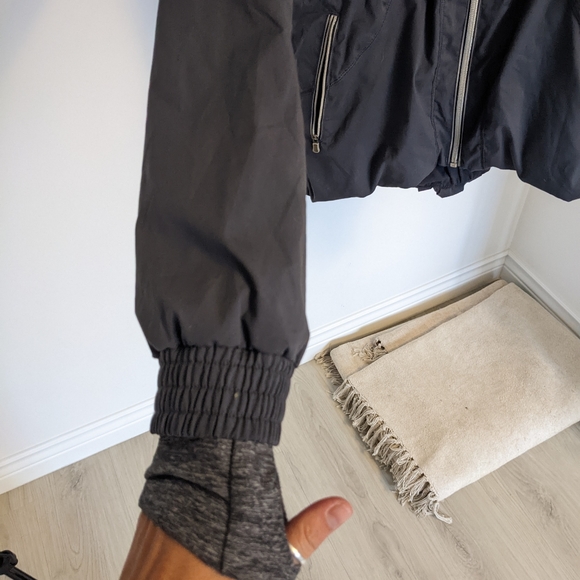 Lulu running coat - Picture 4 of 5